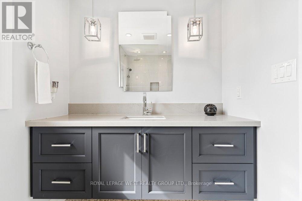 2293 Carpenters Circle, Oakville, Ontario  L6M 3C6 - Photo 44 - W12924628