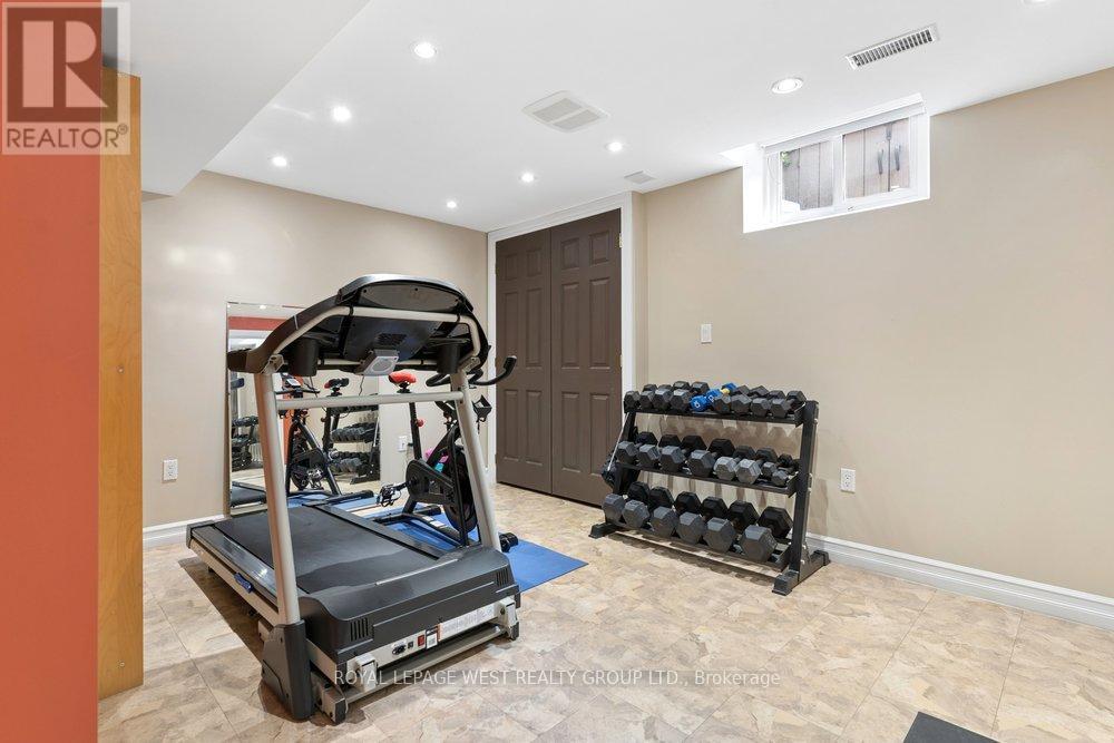 2293 Carpenters Circle, Oakville, Ontario  L6M 3C6 - Photo 50 - W12924628