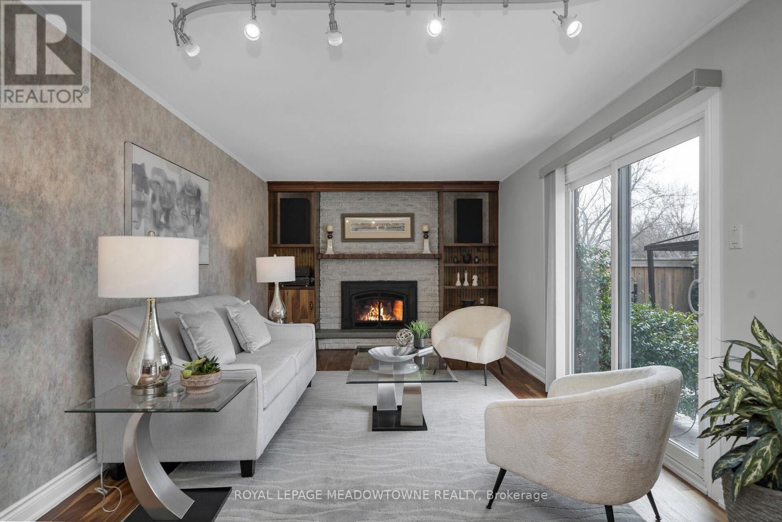 431 Gowland Crescent, Milton, Ontario  L9T 4B9 - Photo 15 - W12924638