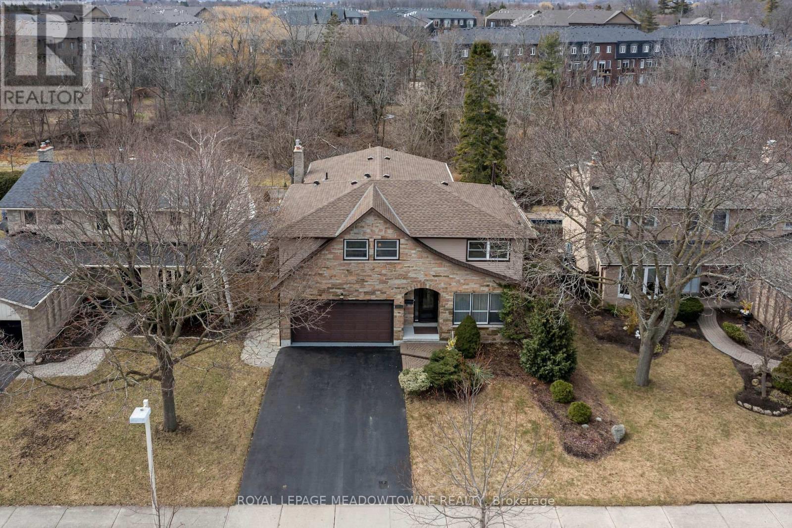 431 Gowland Crescent, Milton, Ontario  L9T 4B9 - Photo 2 - W12924638