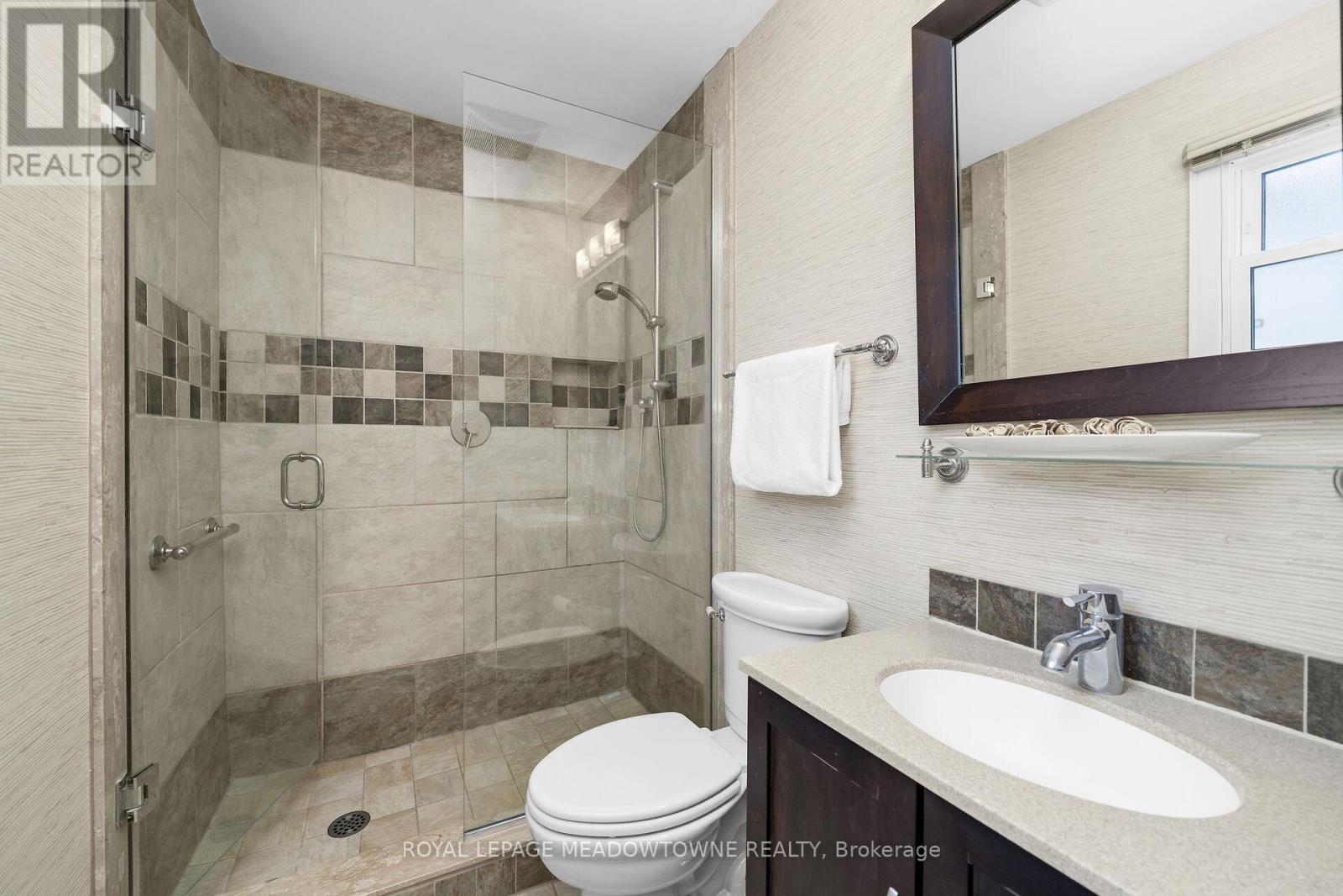 431 Gowland Crescent, Milton, Ontario  L9T 4B9 - Photo 22 - W12924638