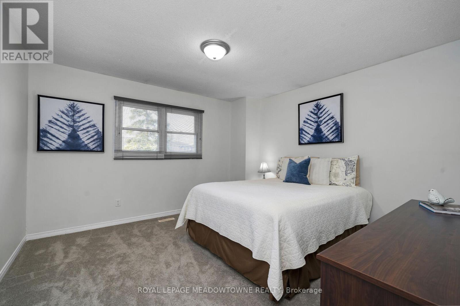 431 Gowland Crescent, Milton, Ontario  L9T 4B9 - Photo 23 - W12924638