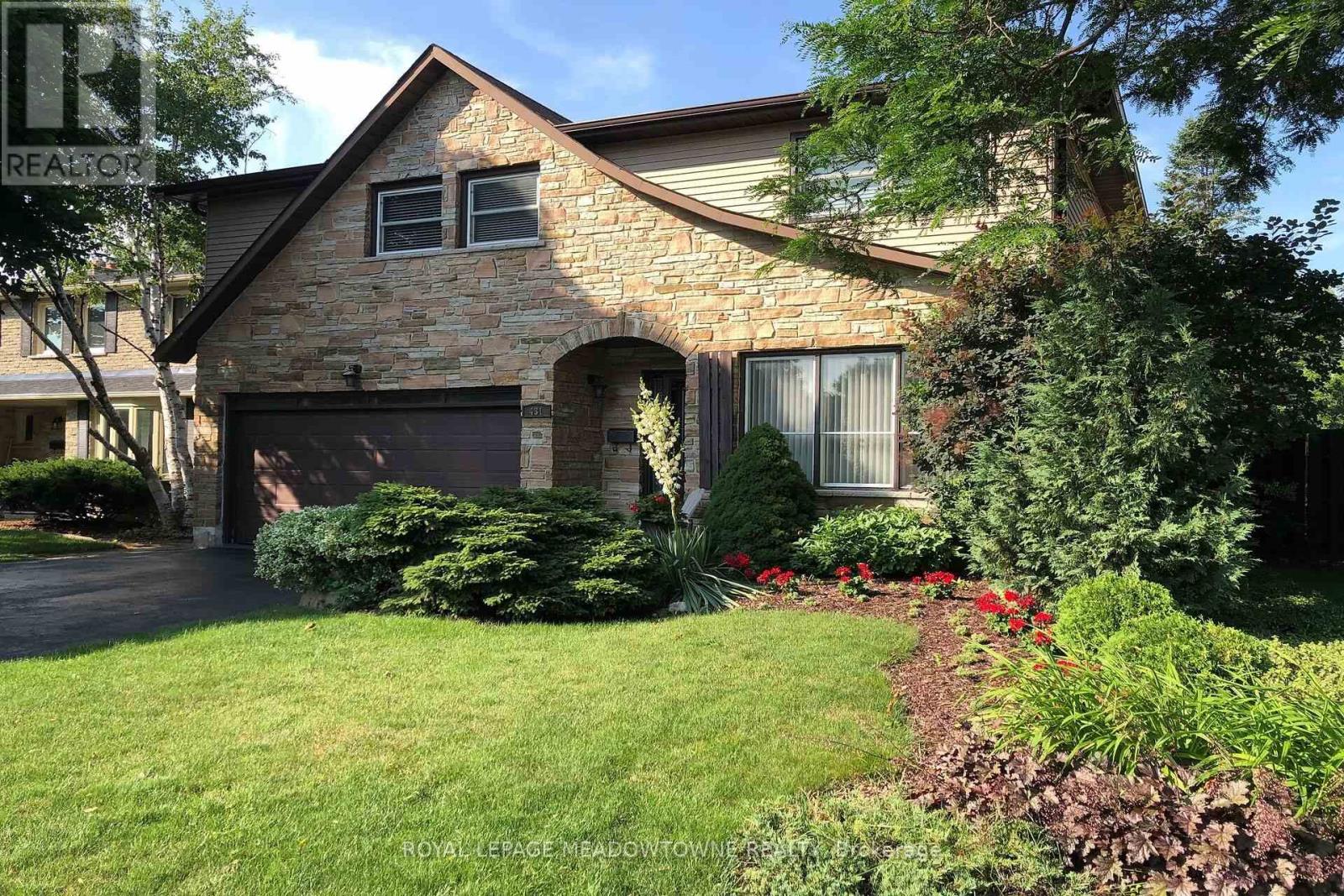 431 Gowland Crescent, Milton, Ontario  L9T 4B9 - Photo 34 - W12924638