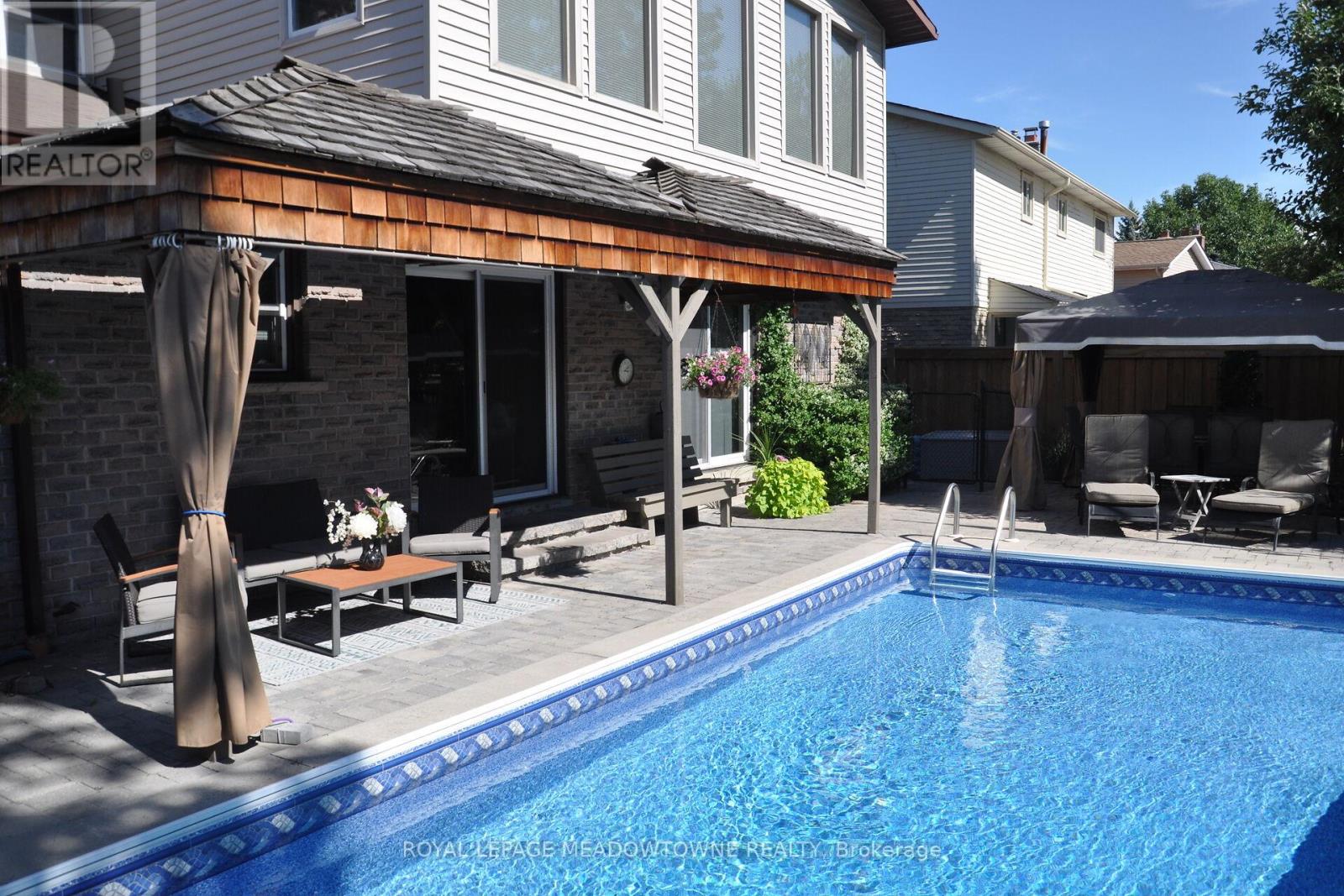 431 Gowland Crescent, Milton, Ontario  L9T 4B9 - Photo 36 - W12924638