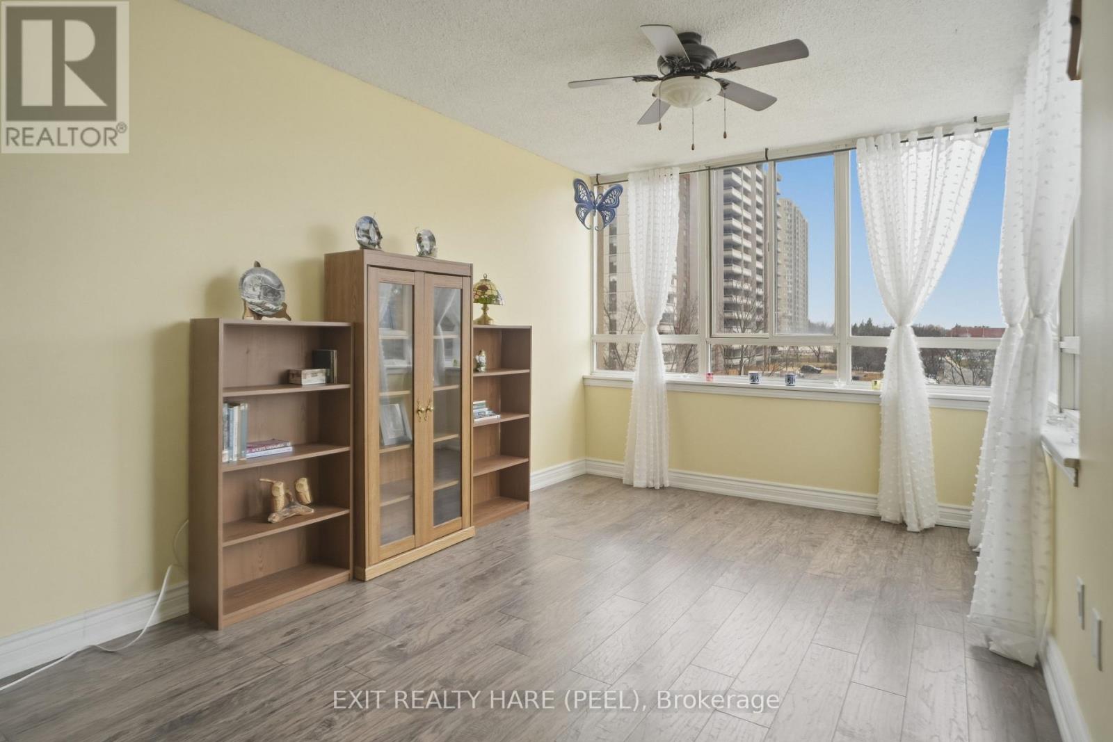 407 - 5 Lisa Street, Brampton, Ontario  L6T 4T4 - Photo 10 - W12924648