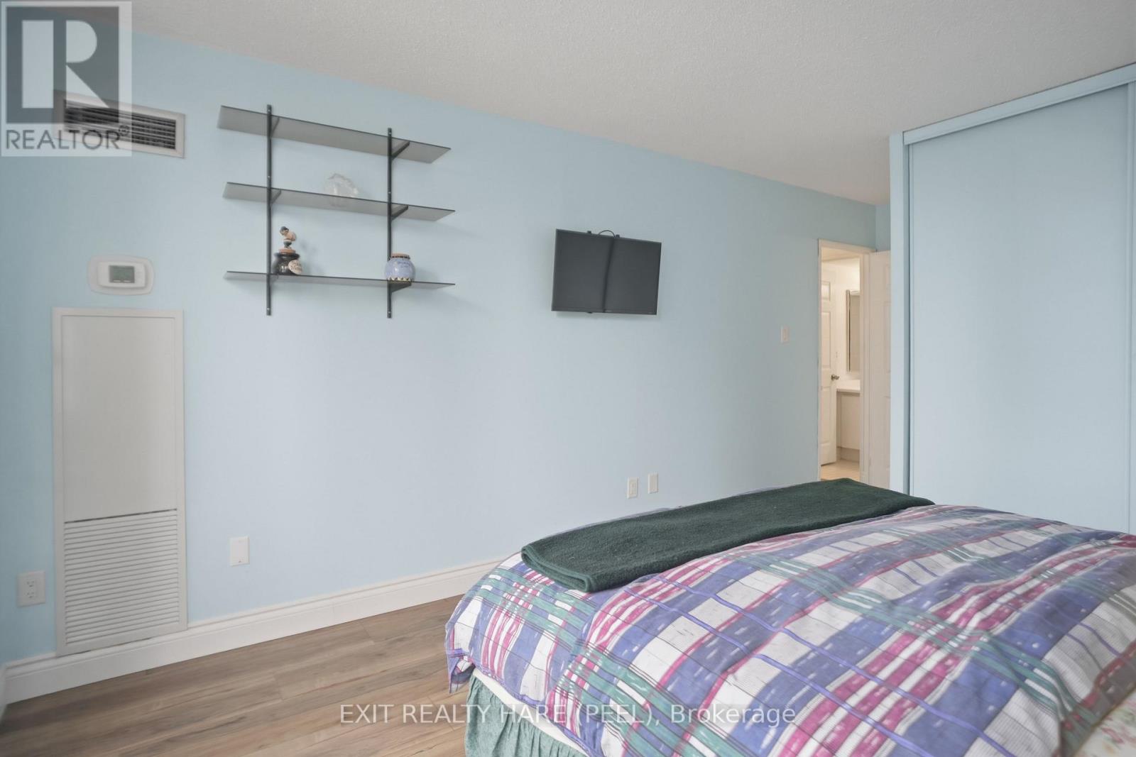 407 - 5 Lisa Street, Brampton, Ontario  L6T 4T4 - Photo 13 - W12924648