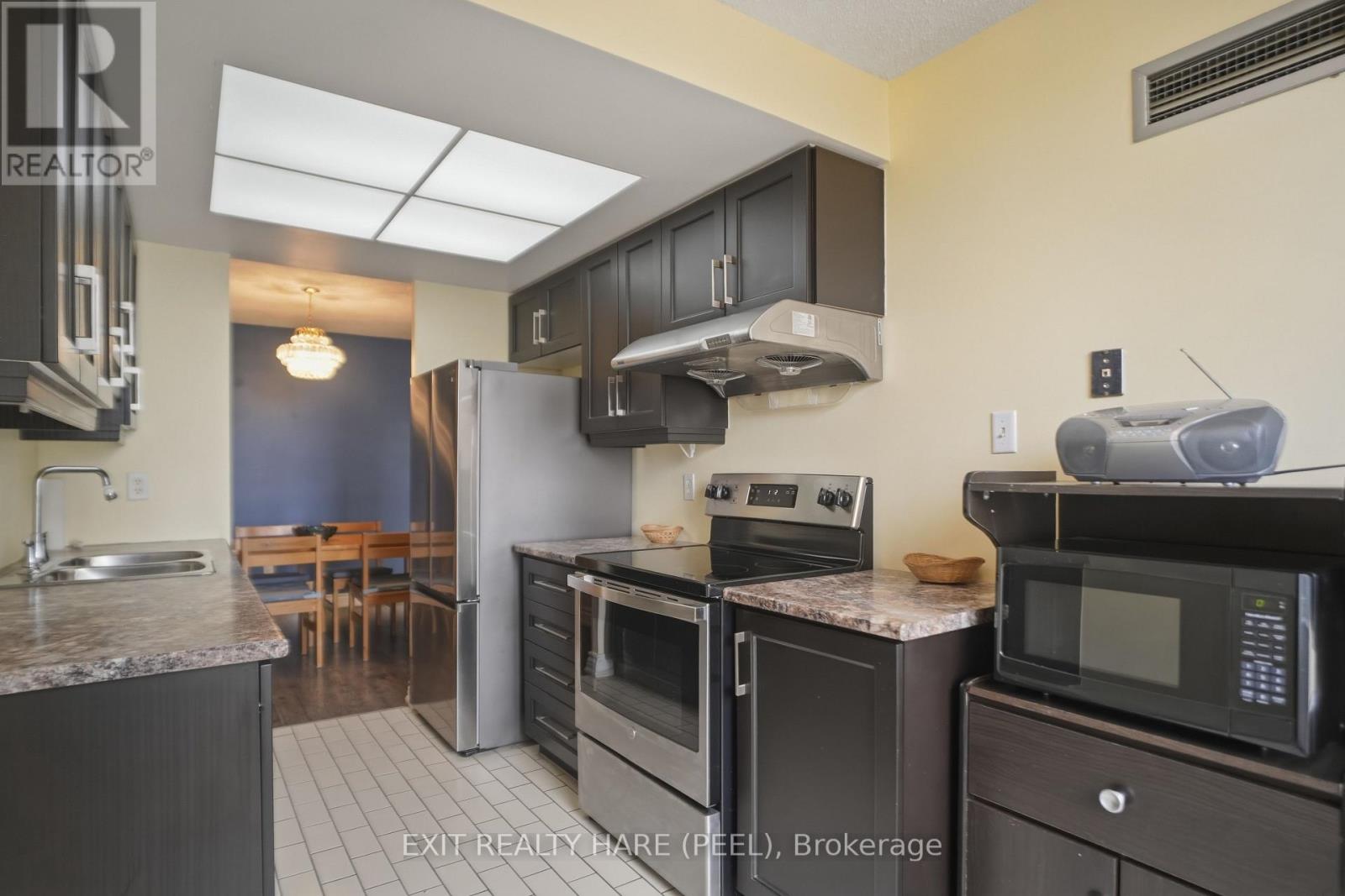 407 - 5 Lisa Street, Brampton, Ontario  L6T 4T4 - Photo 17 - W12924648