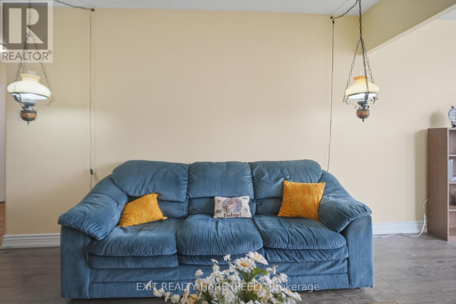 407 - 5 Lisa Street, Brampton, Ontario  L6T 4T4 - Photo 9 - W12924648