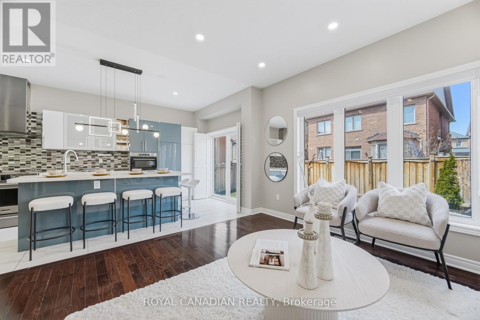 83 Mander Place, Milton, Ontario  L9T 7A8 - Photo 15 - W12924704