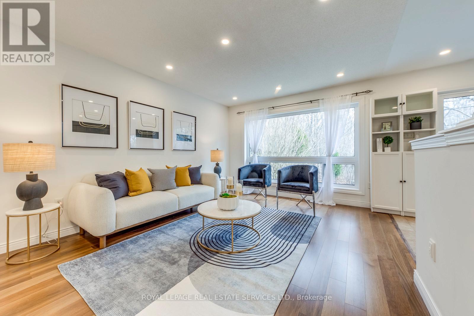 2066 Broadleaf Crescent, Burlington, Ontario  L7L 6S4 - Photo 6 - W12924720