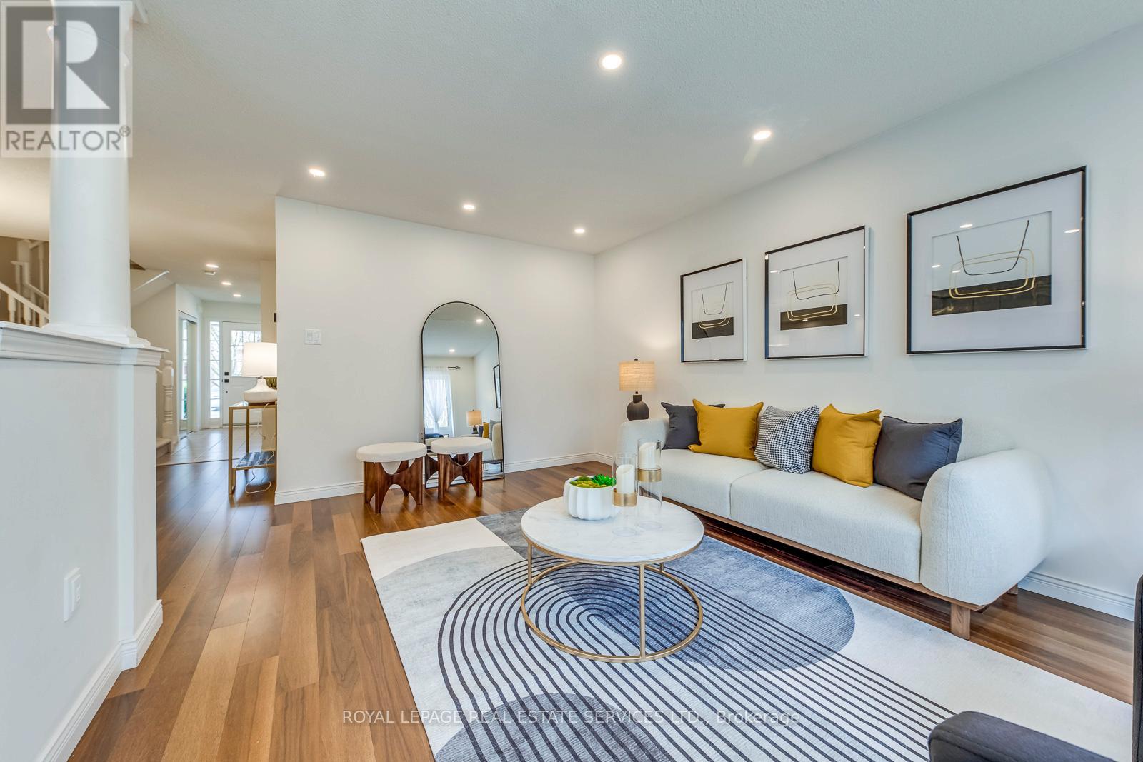 2066 Broadleaf Crescent, Burlington, Ontario  L7L 6S4 - Photo 8 - W12924720