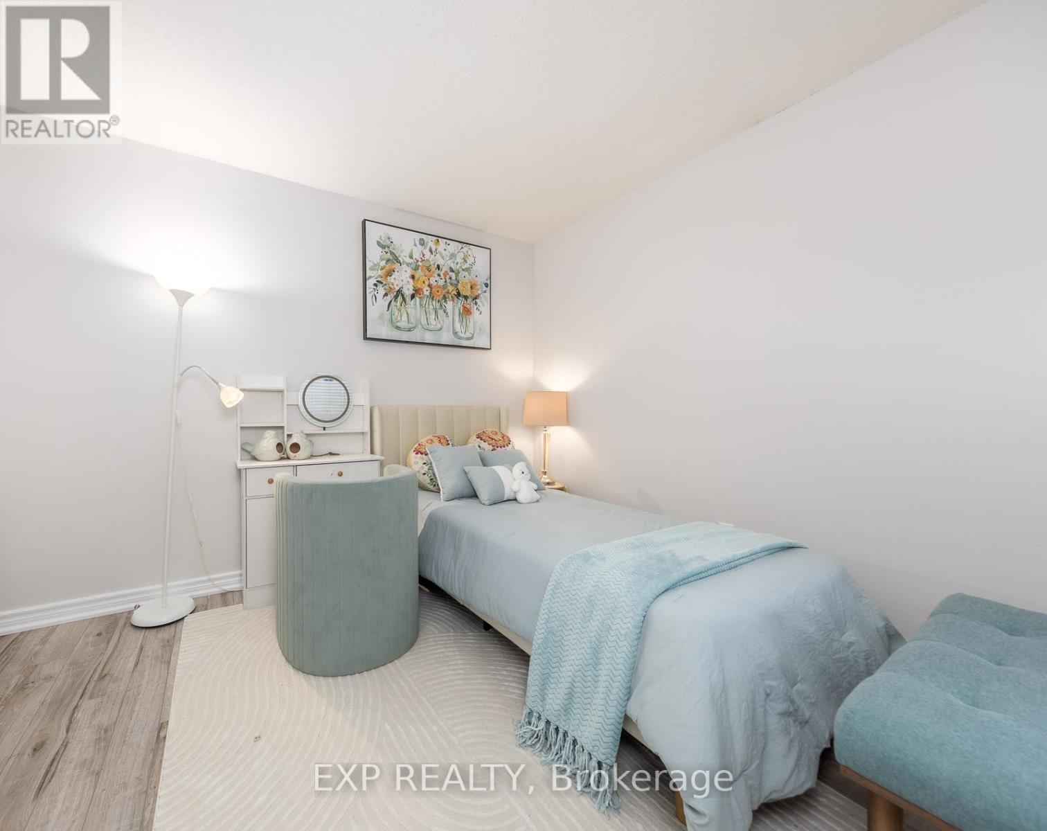 584 Elliott Crescent, Milton, Ontario  L9T 3G4 - Photo 18 - W12924738