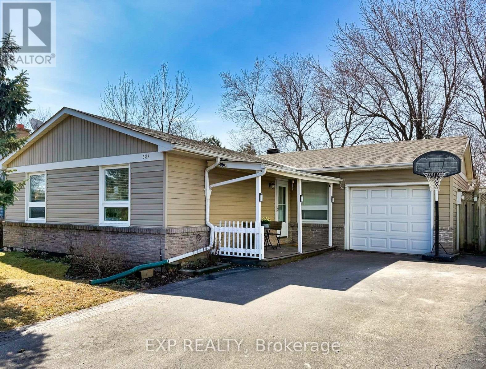 584 Elliott Crescent, Milton, Ontario  L9T 3G4 - Photo 2 - W12924738