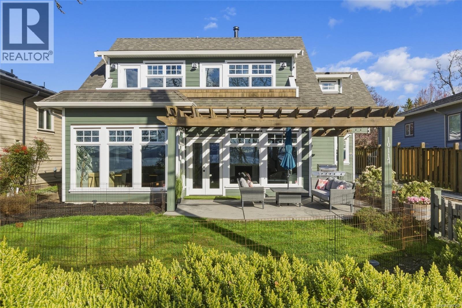 10117 West Saanich Rd, North Saanich, British Columbia