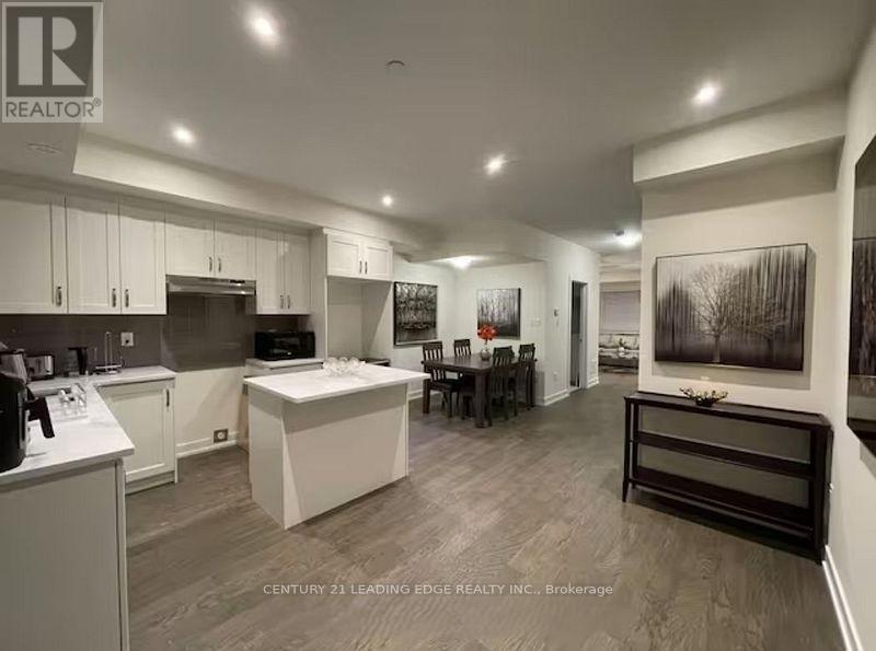 98 William Duncan Road, Toronto, Ontario  M3K 0C7 - Photo 2 - W12924772