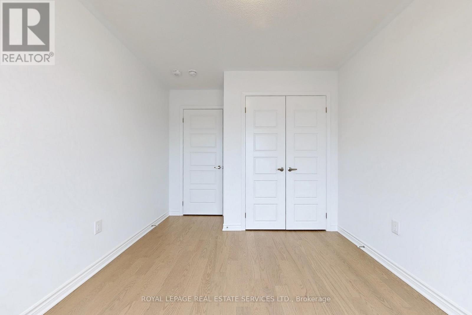 1397 Shevchenko Boulevard, Oakville, Ontario  L6M 5P3 - Photo 21 - W12924832