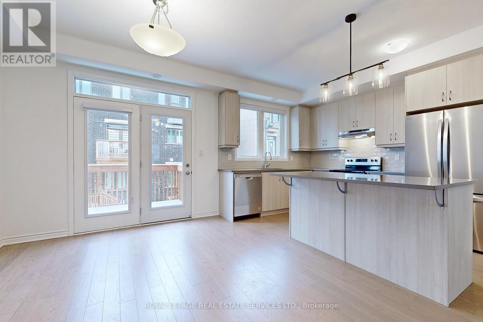 1397 Shevchenko Boulevard, Oakville, Ontario  L6M 5P3 - Photo 8 - W12924832