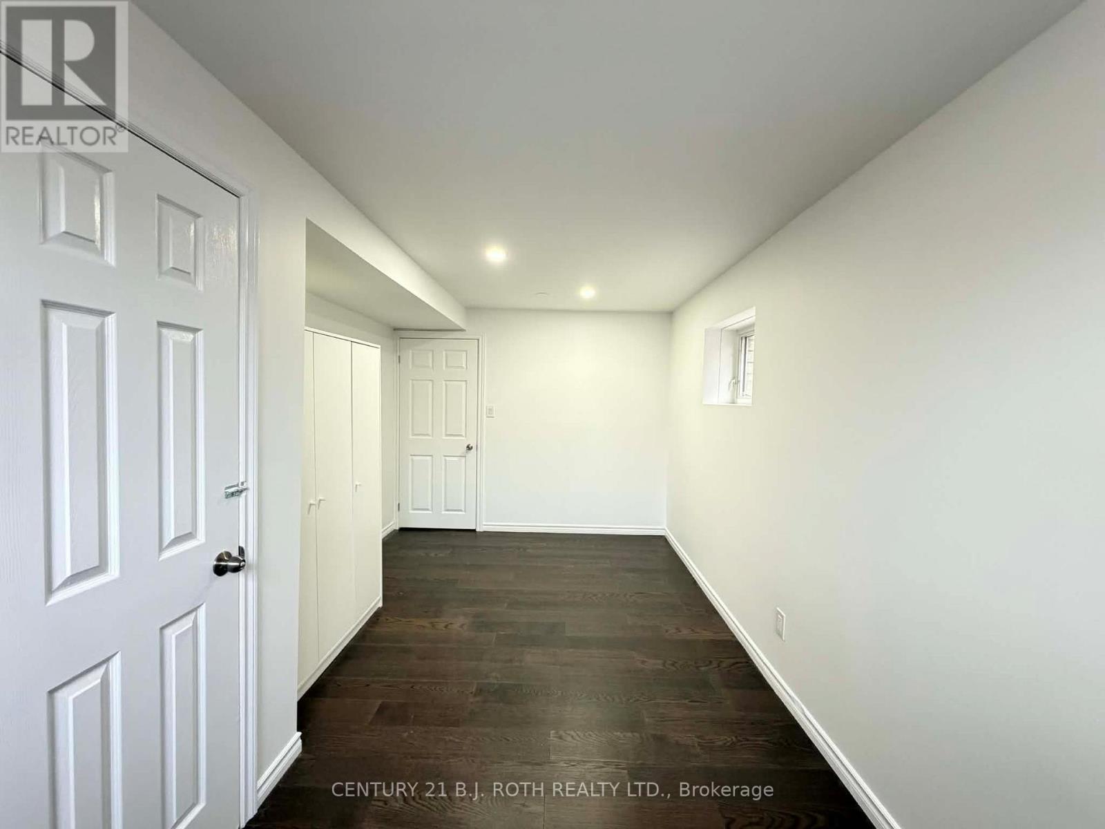 Lower - 90 Pappain Crescent, Brampton, Ontario  L7A 3J7 - Photo 14 - W12924848