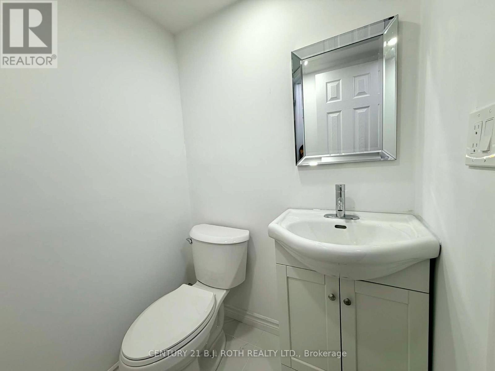 Lower - 90 Pappain Crescent, Brampton, Ontario  L7A 3J7 - Photo 15 - W12924848