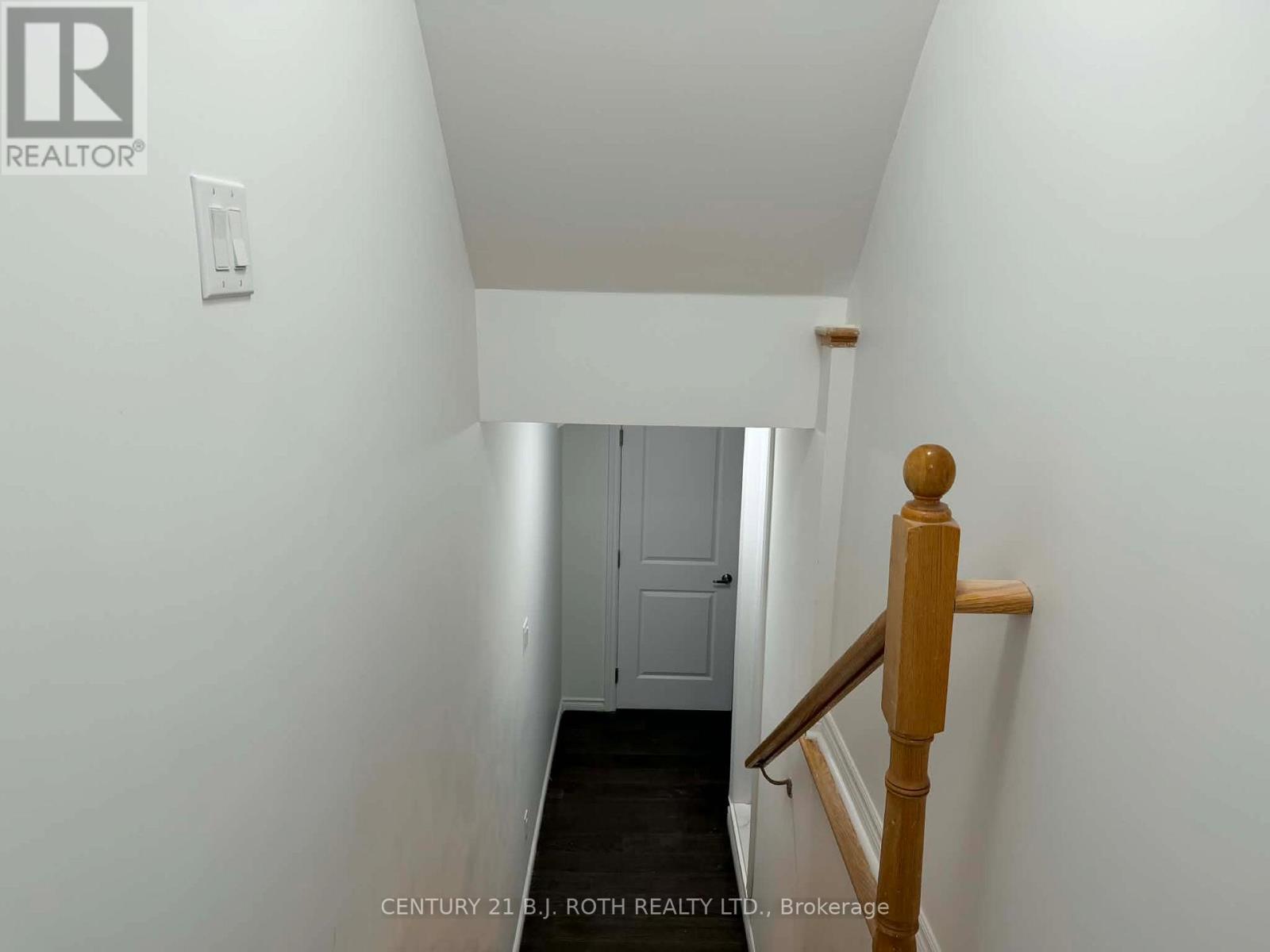 Lower - 90 Pappain Crescent, Brampton, Ontario  L7A 3J7 - Photo 17 - W12924848