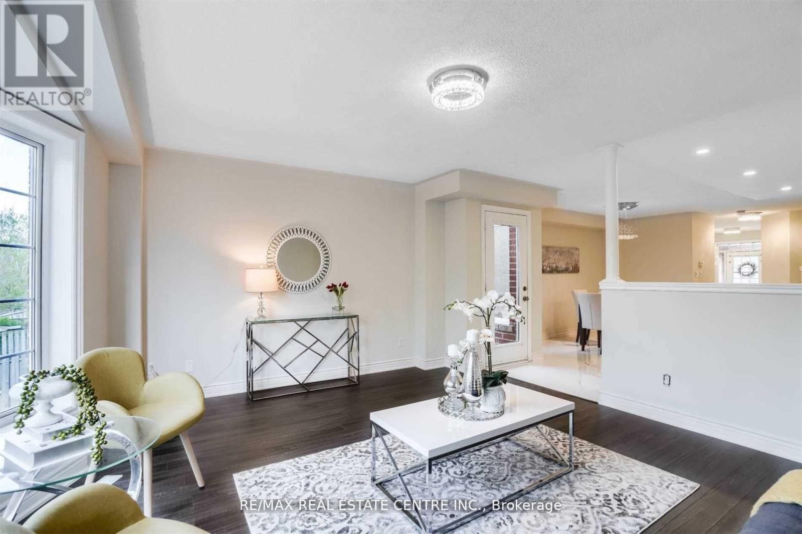 57 Woodhaven Drive, Brampton, Ontario  L7A 1Y8 - Photo 11 - W12924860