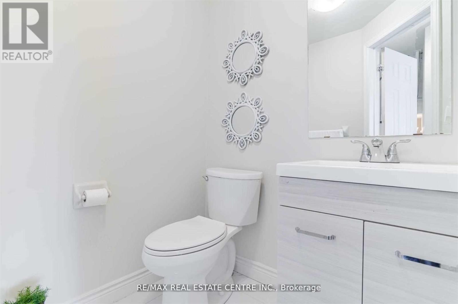 57 Woodhaven Drive, Brampton, Ontario  L7A 1Y8 - Photo 13 - W12924860