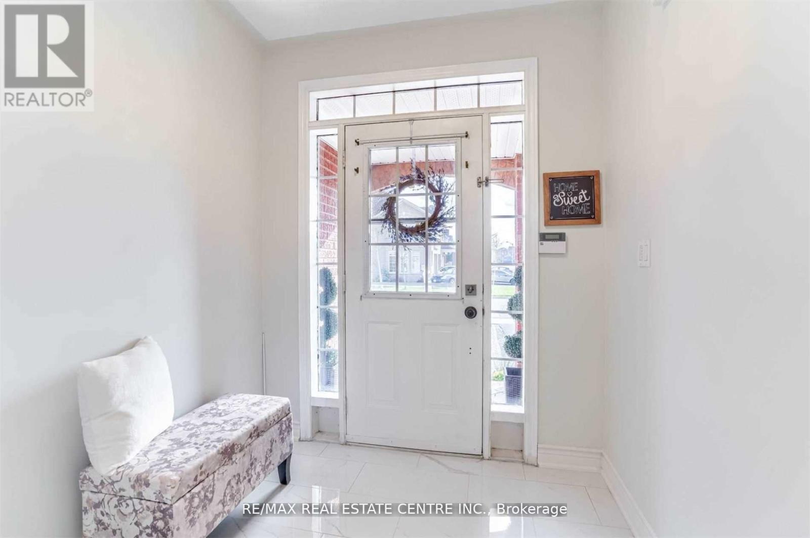 57 Woodhaven Drive, Brampton, Ontario  L7A 1Y8 - Photo 3 - W12924860