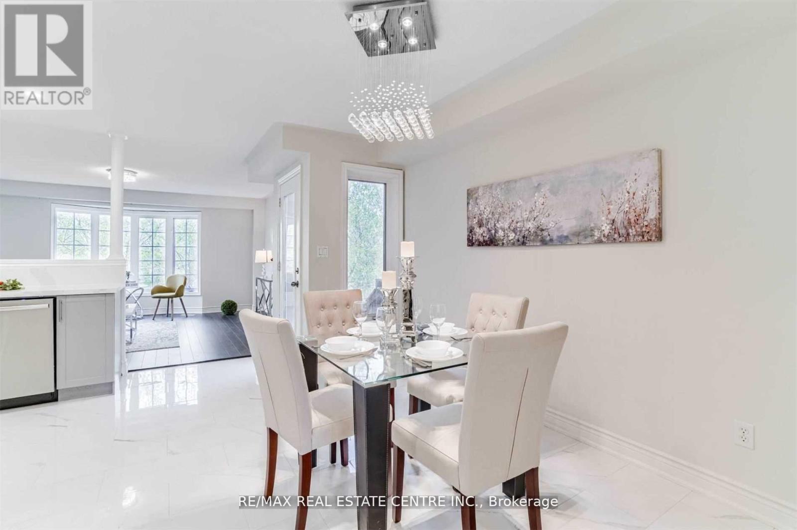 57 Woodhaven Drive, Brampton, Ontario  L7A 1Y8 - Photo 4 - W12924860