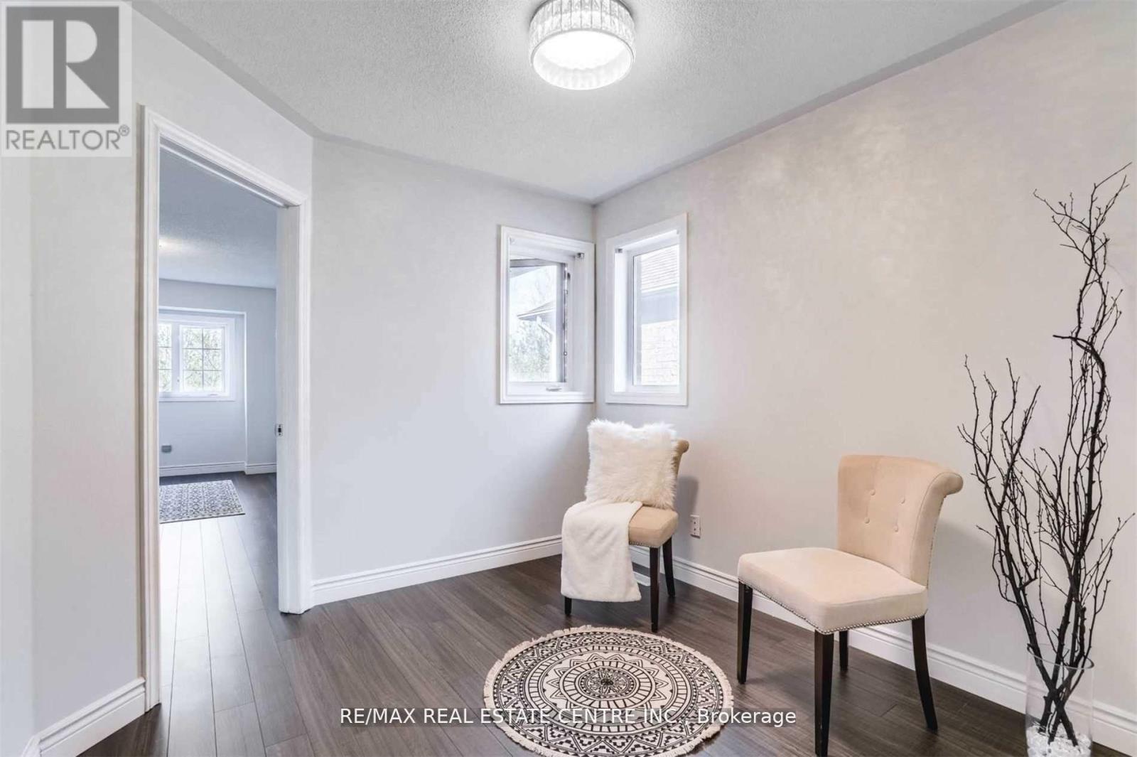 57 Woodhaven Drive, Brampton, Ontario  L7A 1Y8 - Photo 6 - W12924860