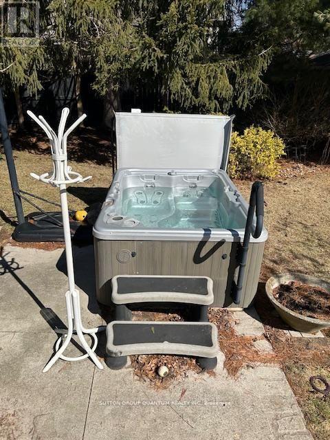 1273 Clarkson Road, Mississauga, Ontario  L5J 2W4 - Photo 31 - W12924912