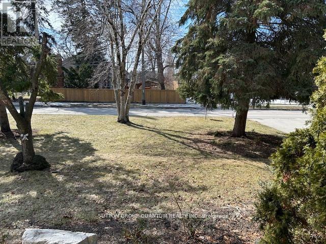 1273 Clarkson Road, Mississauga, Ontario  L5J 2W4 - Photo 4 - W12924912