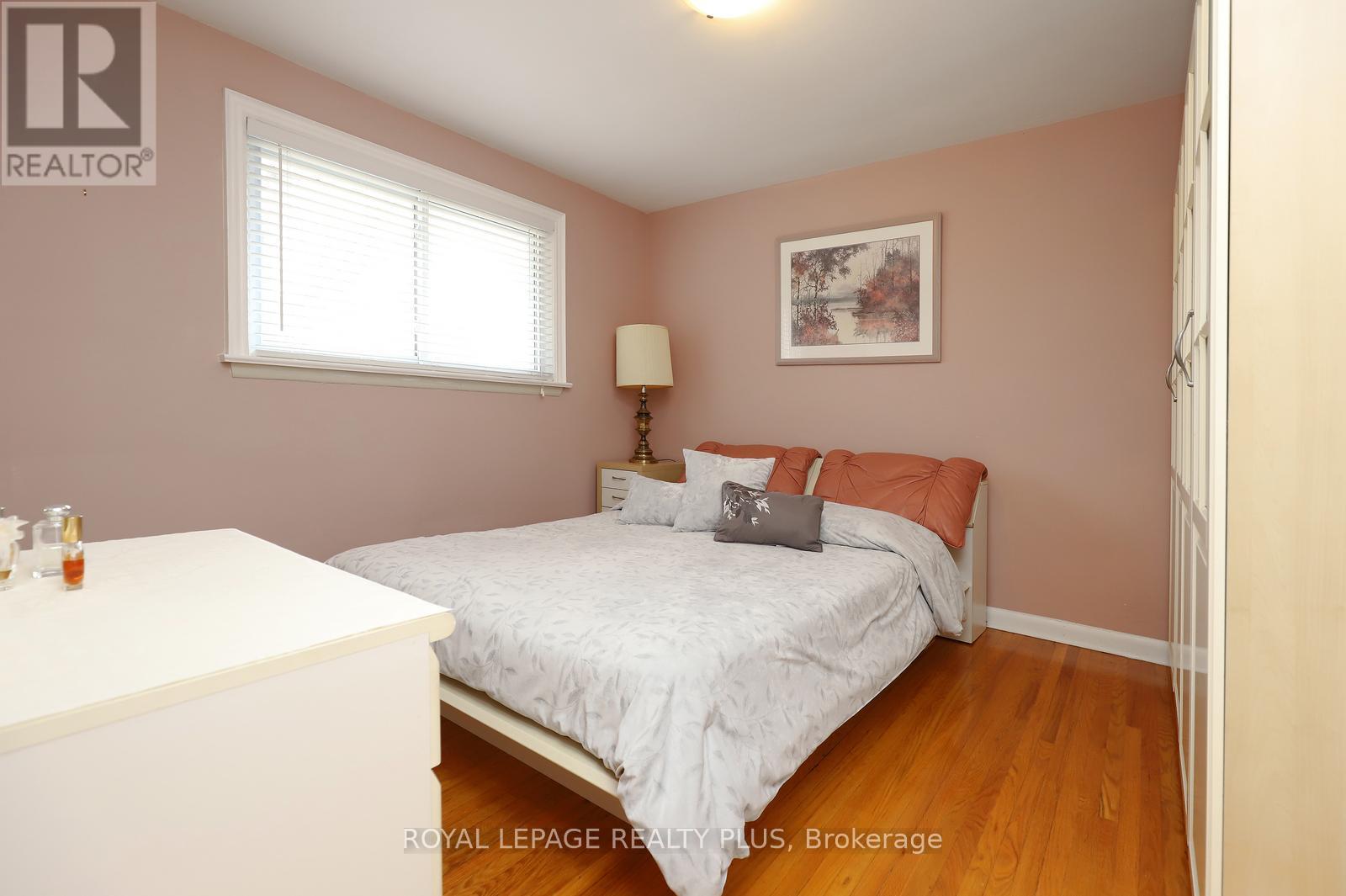 2694 Truscott Drive, Mississauga, Ontario  L5J 2B7 - Photo 16 - W12924926