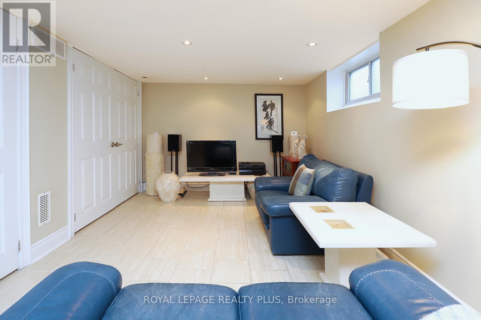 2694 Truscott Drive, Mississauga, Ontario  L5J 2B7 - Photo 26 - W12924926