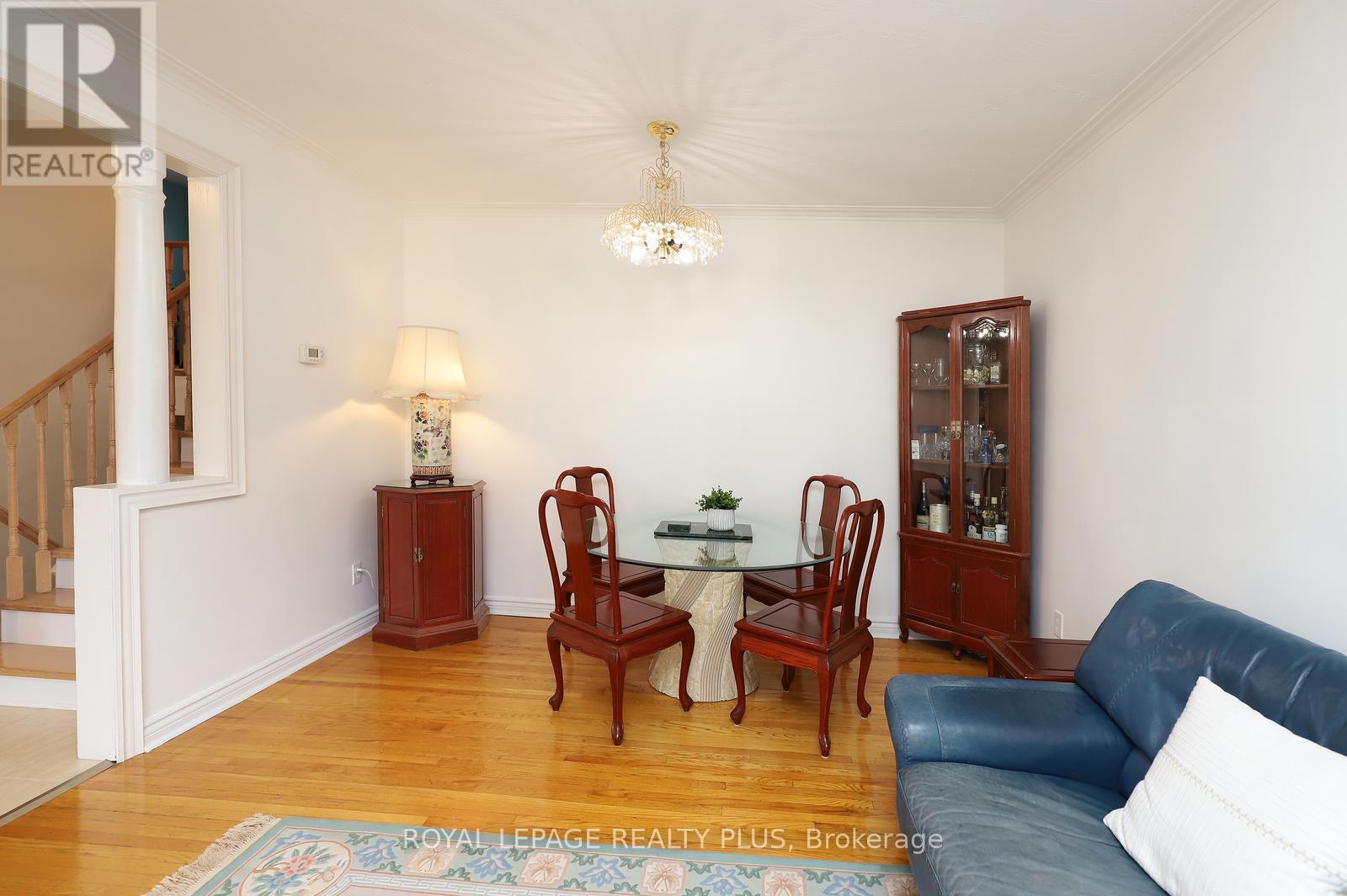 2694 Truscott Drive, Mississauga, Ontario  L5J 2B7 - Photo 9 - W12924926