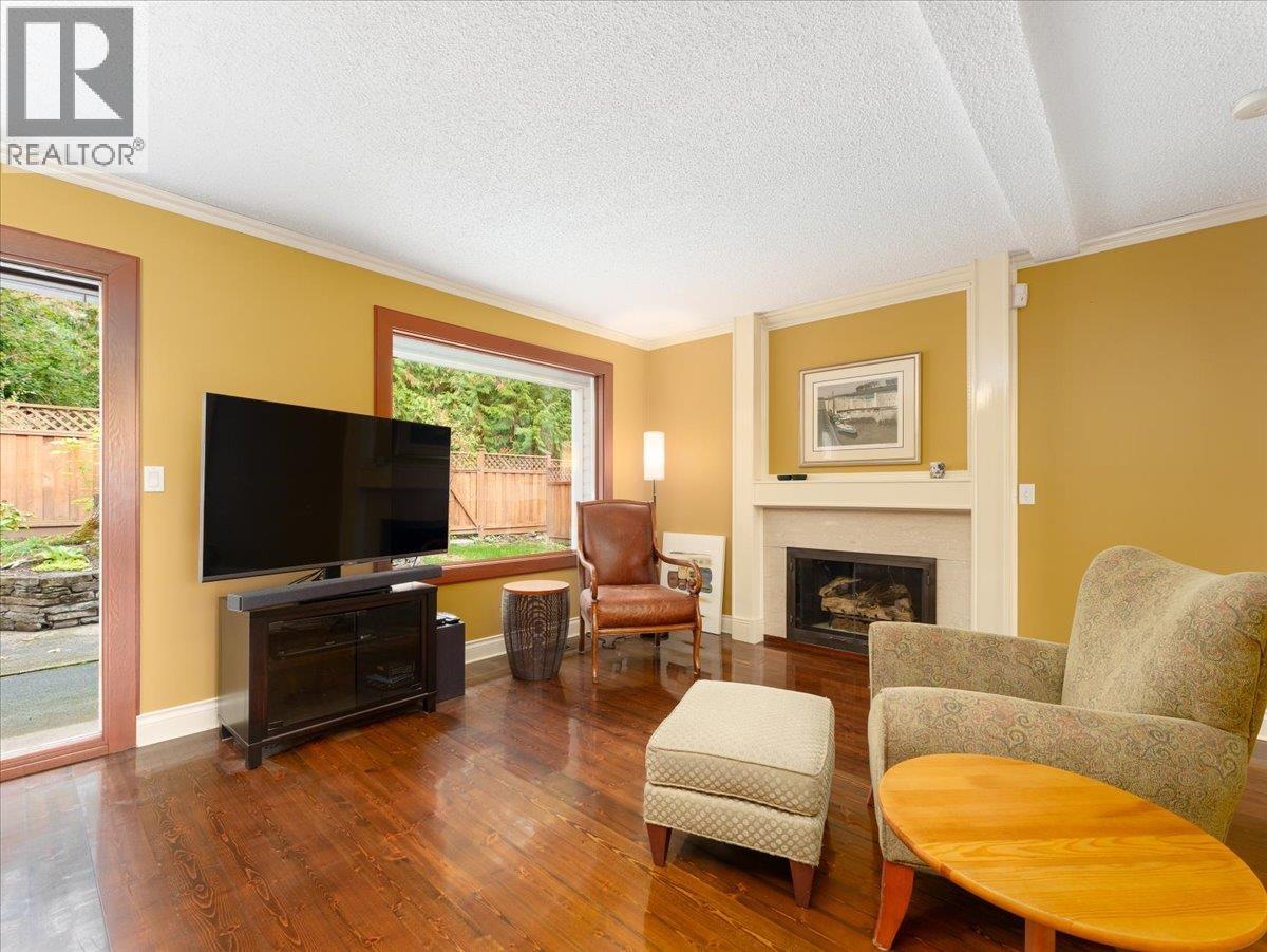 3649 Brahms Avenue, Vancouver, British Columbia  V5S 4G9 - Photo 11 - R3096103