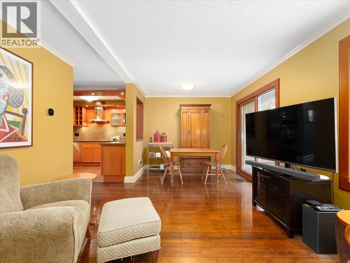 3649 Brahms Avenue, Vancouver, British Columbia  V5S 4G9 - Photo 10 - R3096103