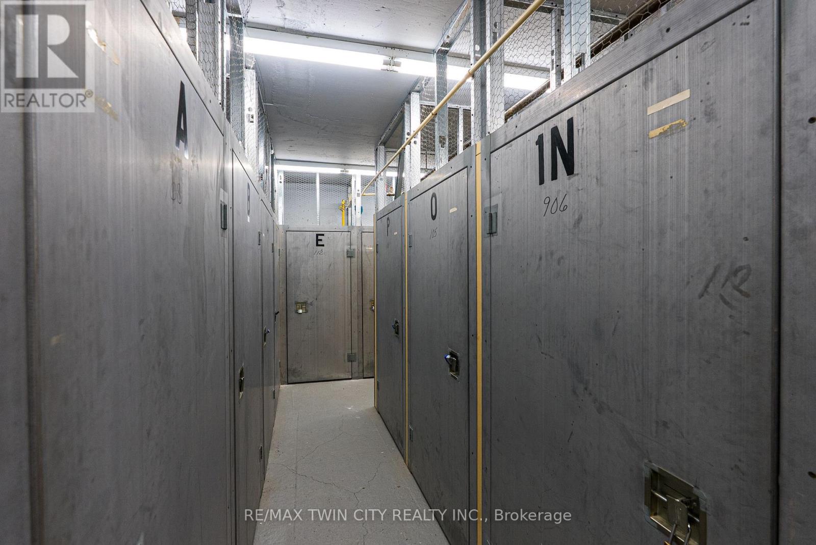 905 - 9 Bonheur Court, Brantford, Ontario N3P 1Z5 - Photo 28 - X12924698