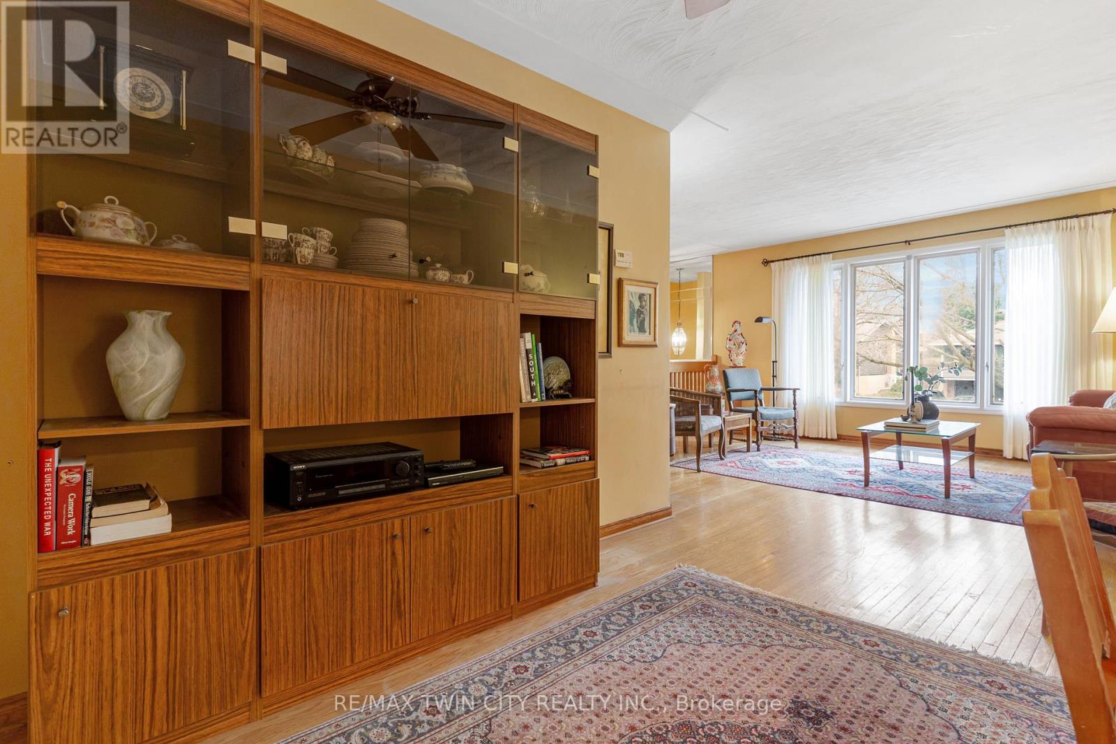 390 Tamarack Drive, Waterloo, Ontario  N2L 4G6 - Photo 13 - X12924706