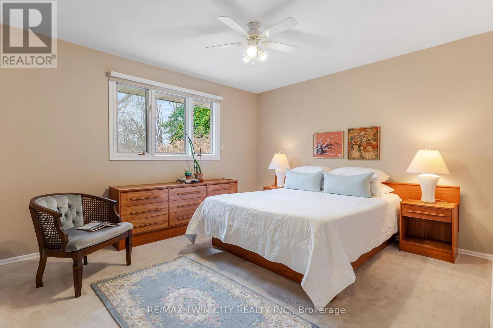 390 Tamarack Drive, Waterloo, Ontario  N2L 4G6 - Photo 28 - X12924706