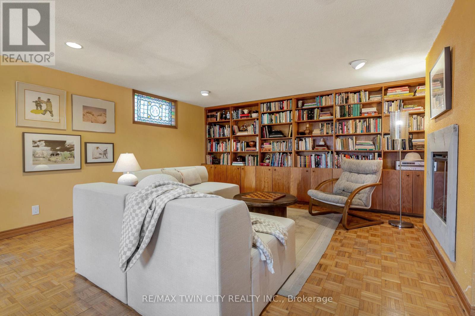 390 Tamarack Drive, Waterloo, Ontario  N2L 4G6 - Photo 32 - X12924706