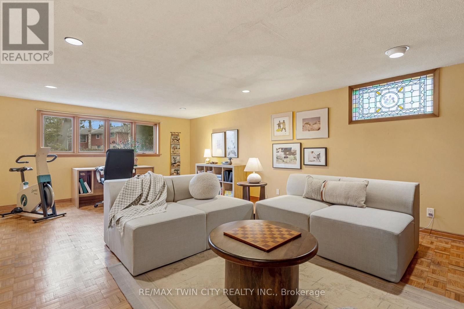 390 Tamarack Drive, Waterloo, Ontario  N2L 4G6 - Photo 35 - X12924706