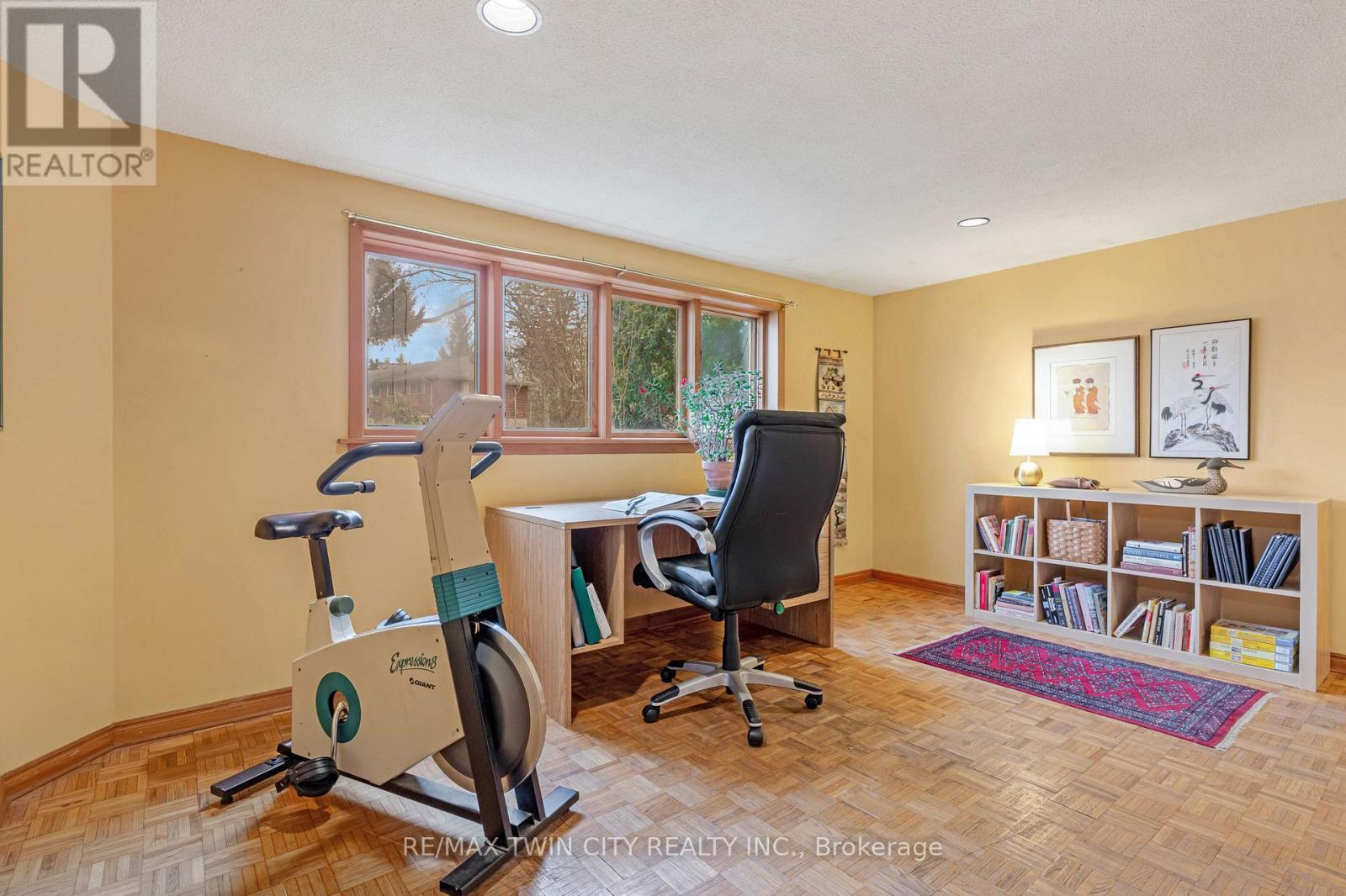 390 Tamarack Drive, Waterloo, Ontario  N2L 4G6 - Photo 36 - X12924706