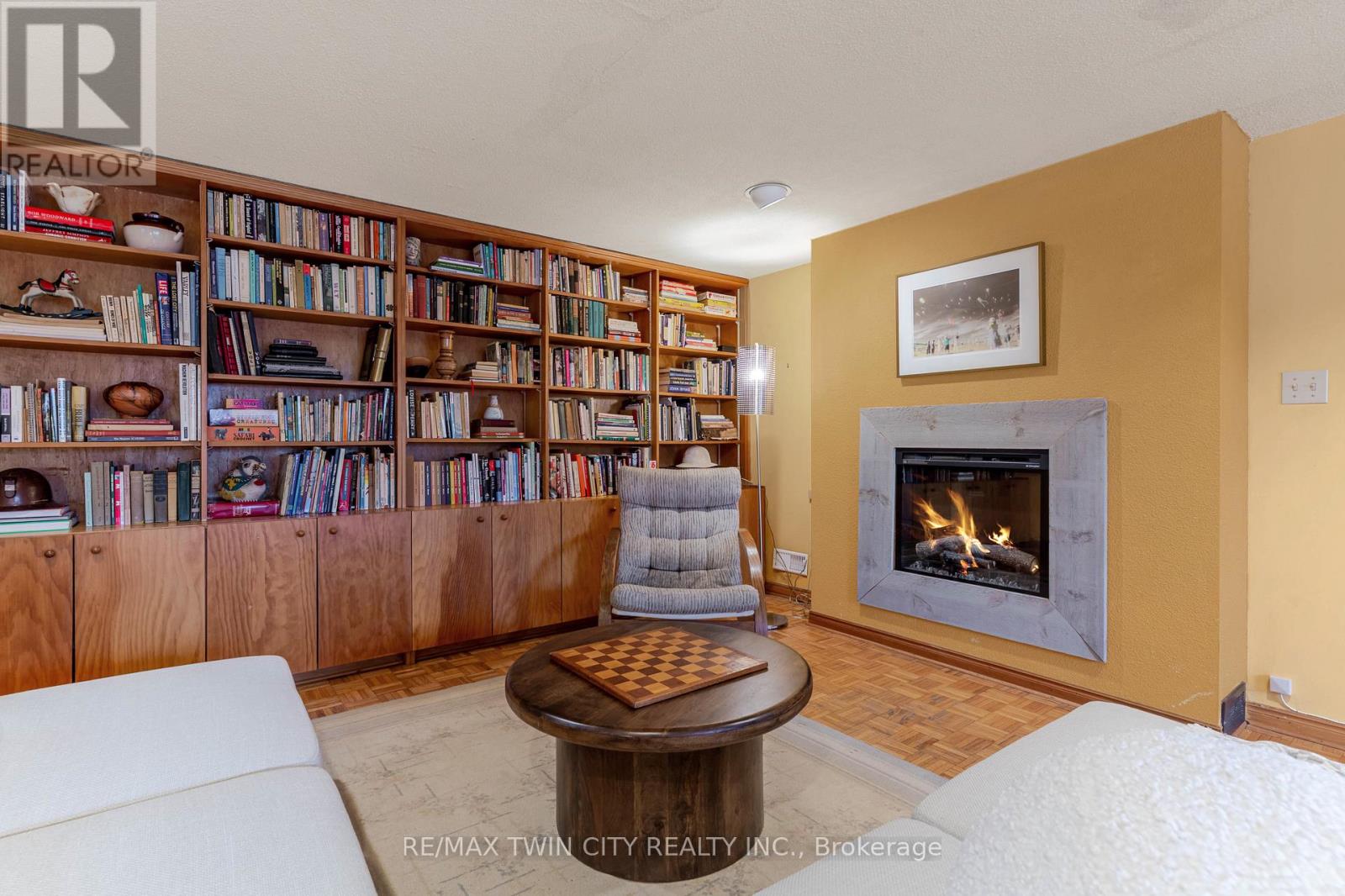 390 Tamarack Drive, Waterloo, Ontario  N2L 4G6 - Photo 38 - X12924706