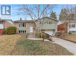390 TAMARACK DRIVE, Waterloo, Ontario