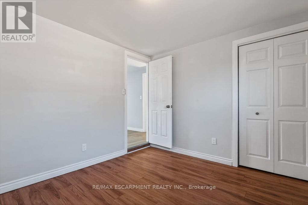 15 Adelaide Street, Grimsby, Ontario L3M 1X2 - Photo 21 - X12924718