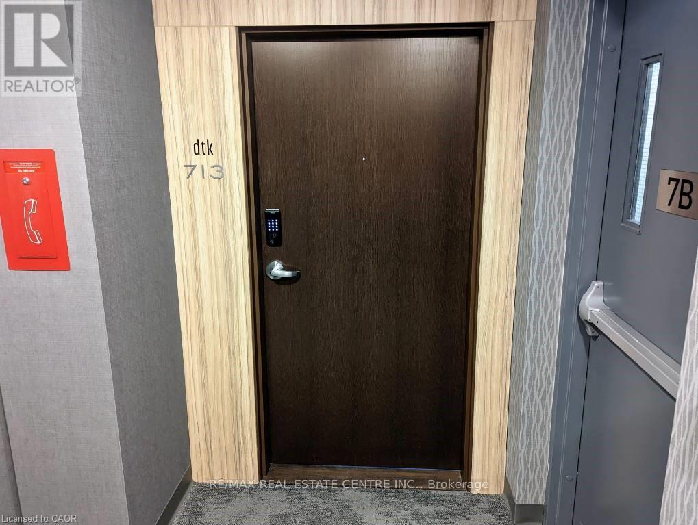 713 - 60 Frederick Street, Kitchener, Ontario N2H 0C7 - Photo 2 - X12924736