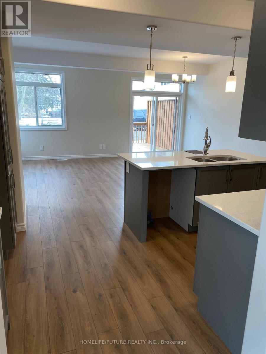 34 Nipigon Street, Belleville, Ontario  K8N 0S8 - Photo 2 - X12924740