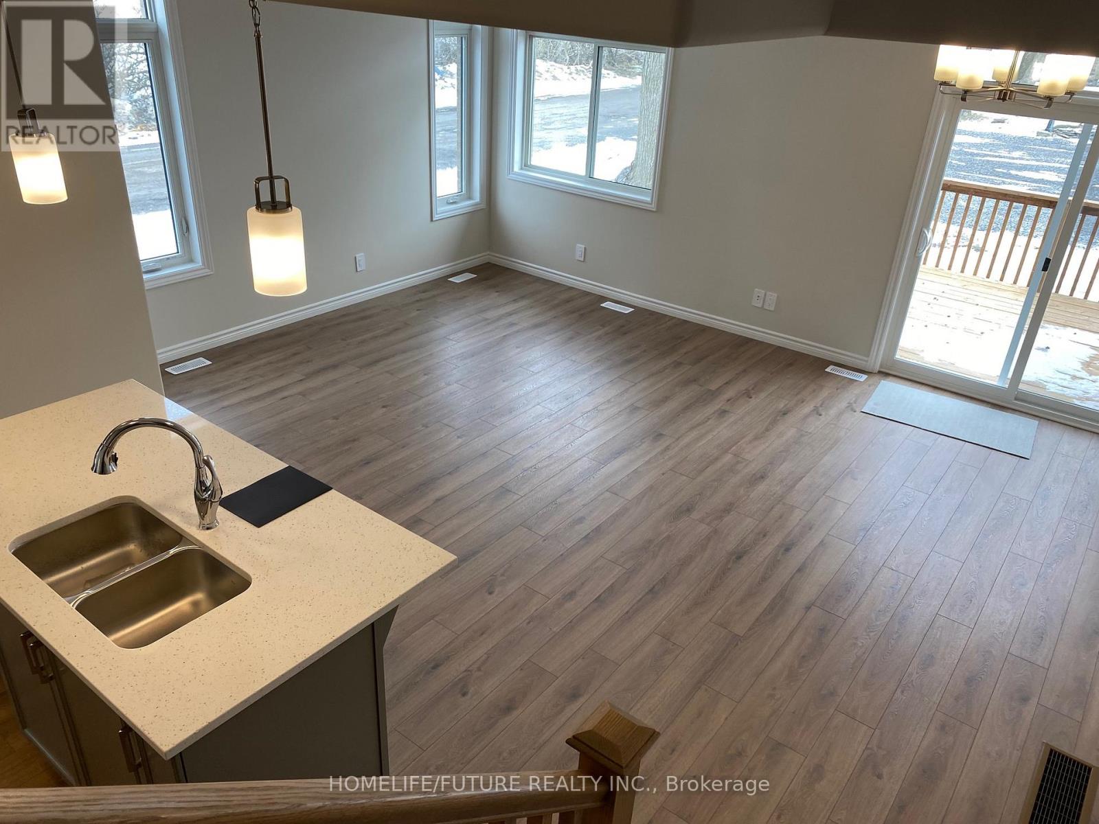 34 Nipigon Street, Belleville, Ontario  K8N 0S8 - Photo 3 - X12924740