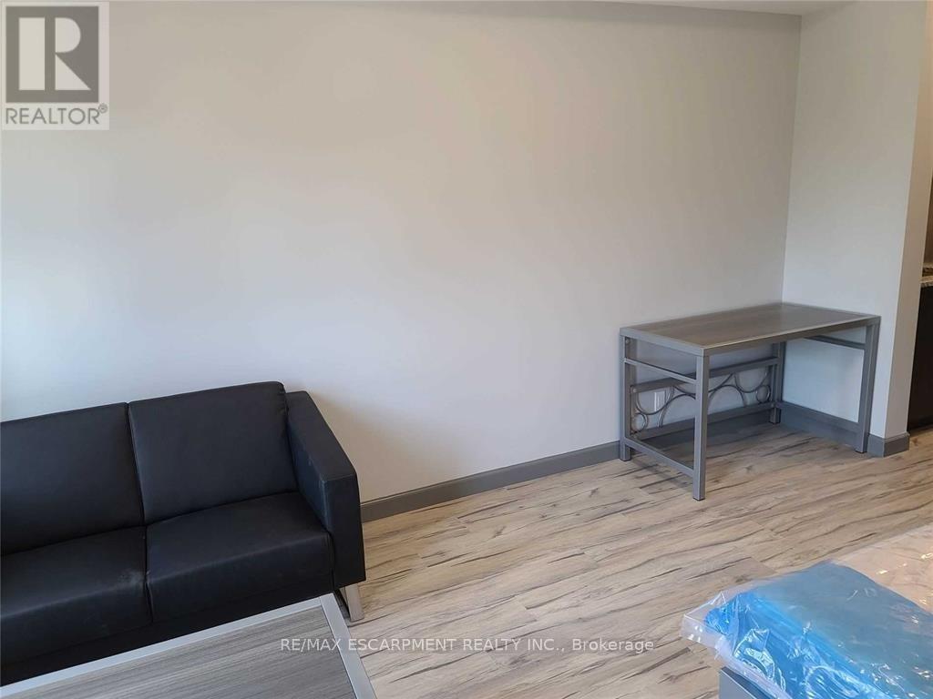 306 - 77 Leland Street, Hamilton, Ontario L8S 3A1 - Photo 5 - X12924750