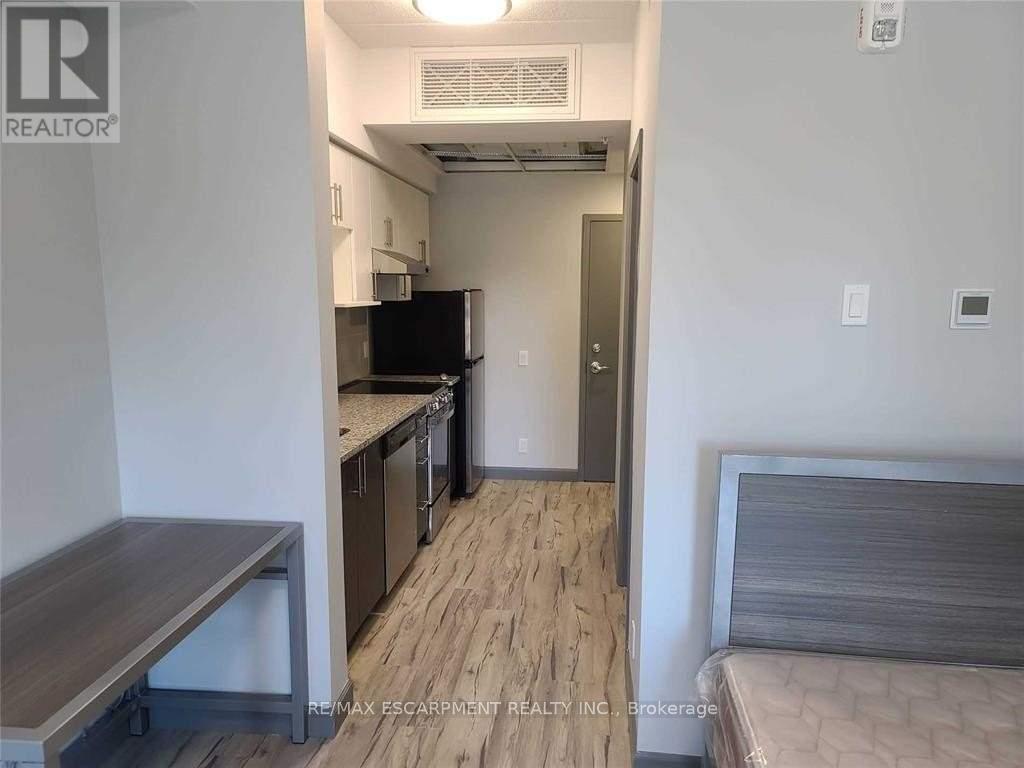 306 - 77 Leland Street, Hamilton, Ontario L8S 3A1 - Photo 6 - X12924750